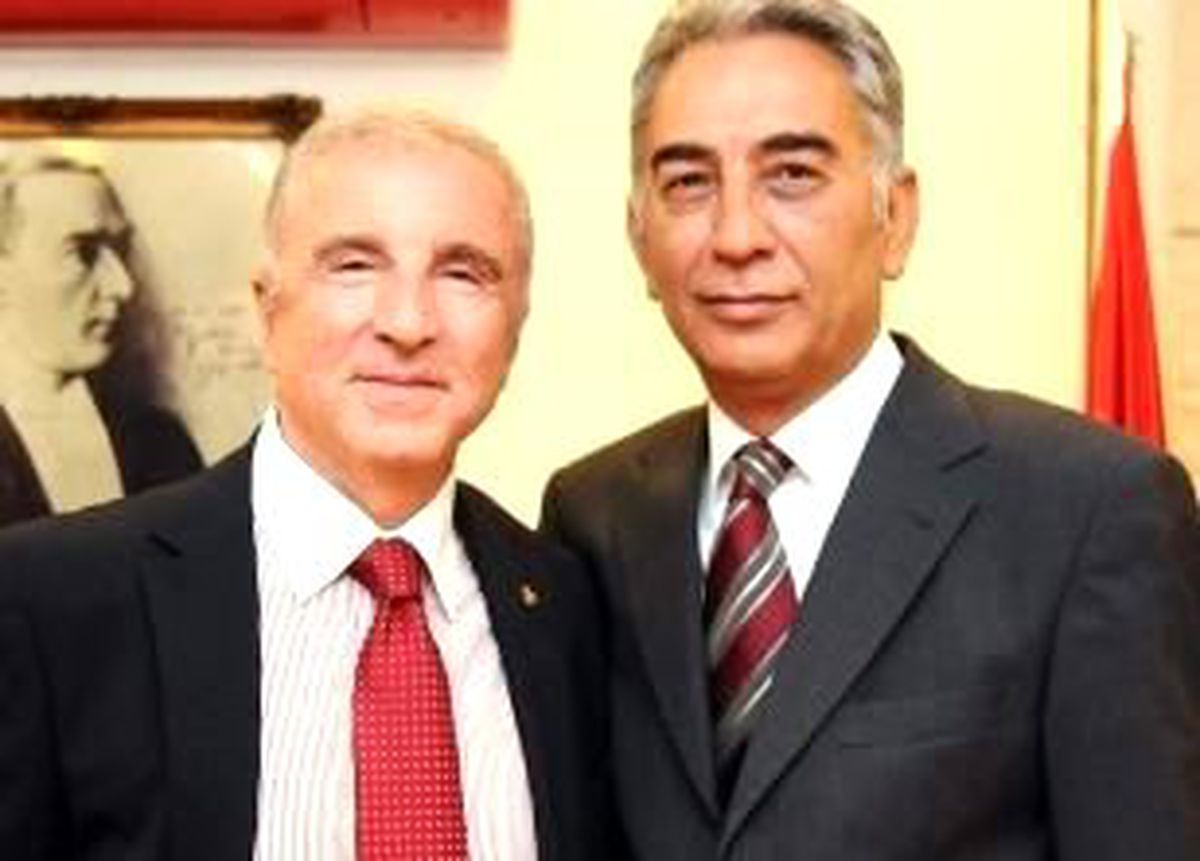 G.saray\'ı Bekleyen Tehlikeyi Anlattı!