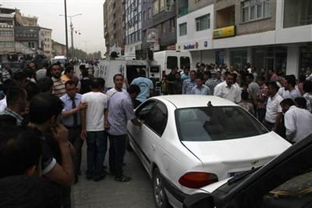 Hakkari\'de Zincirleme Trafik Kazası
