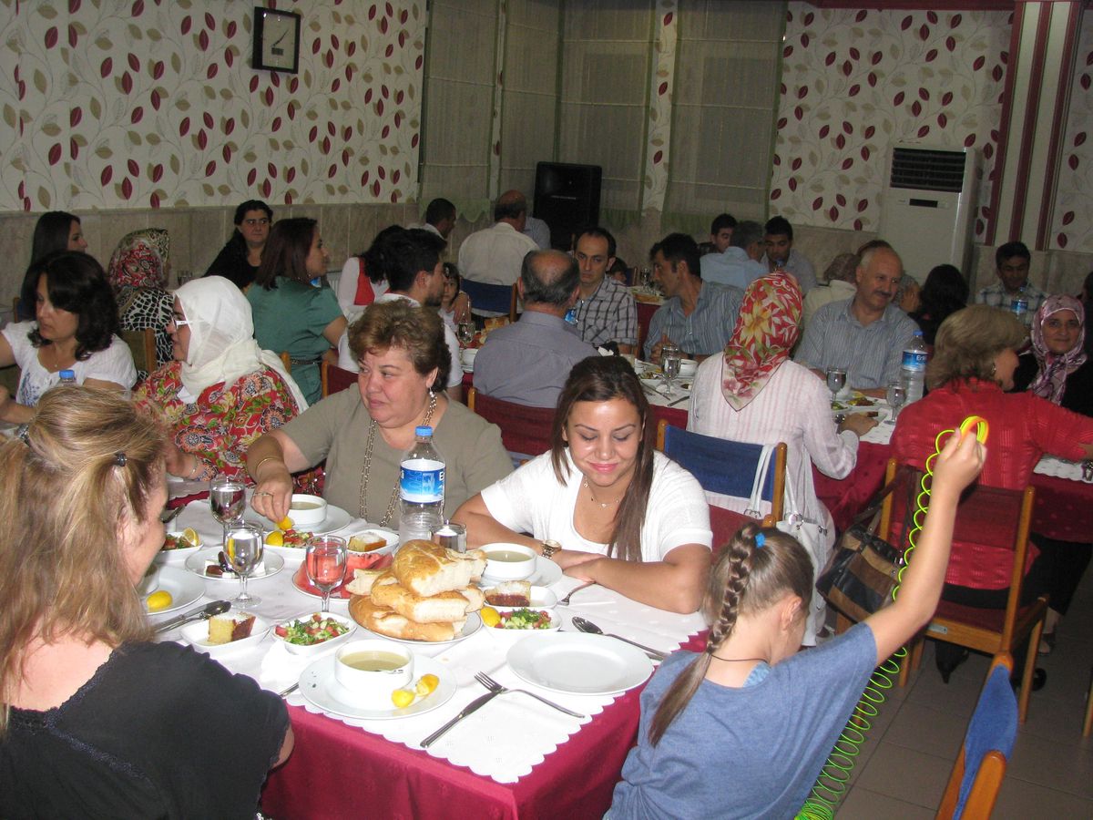 Hem Çalışanları İftarda Buluştu