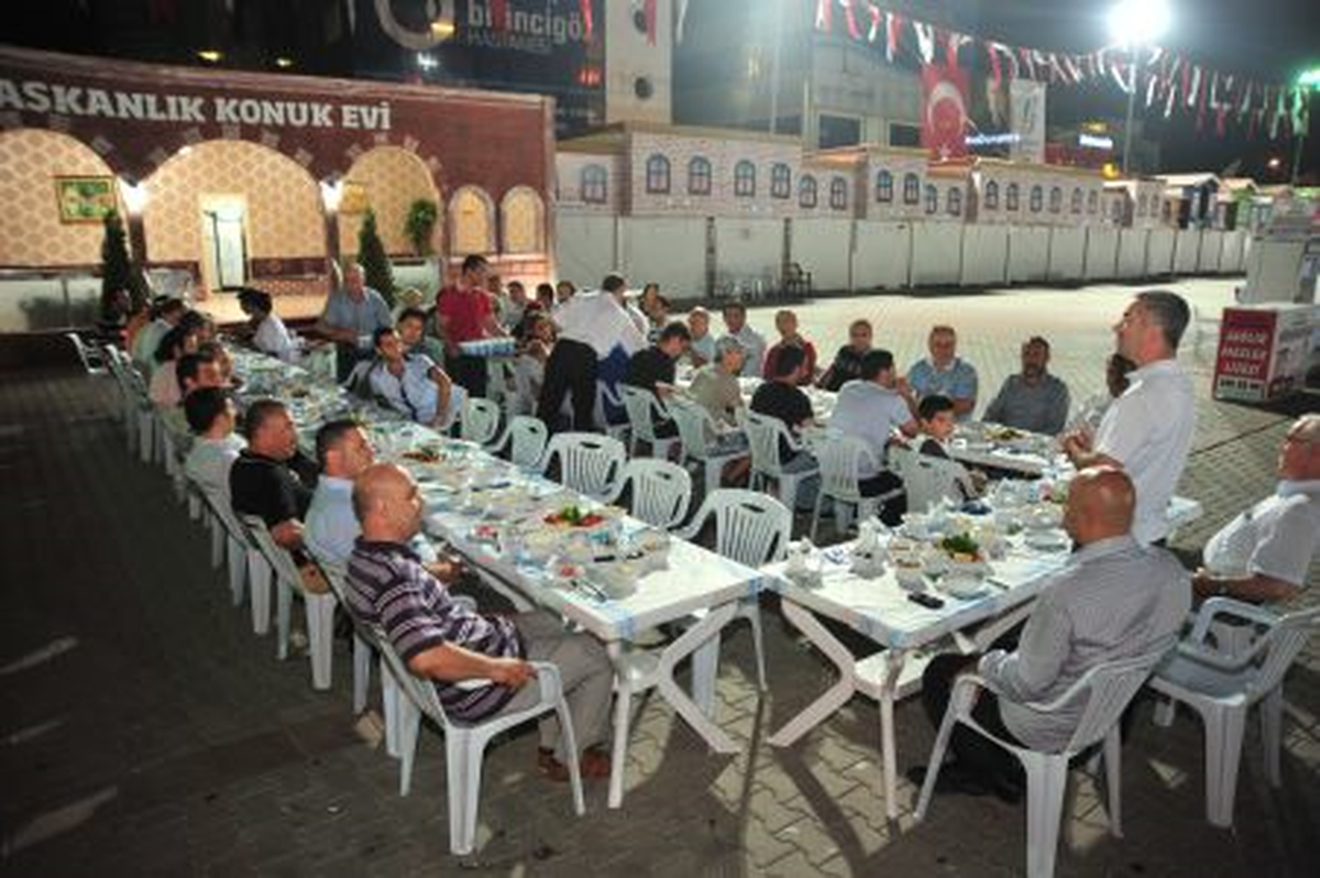 İftarda da Sahurda da Halkın Yanında