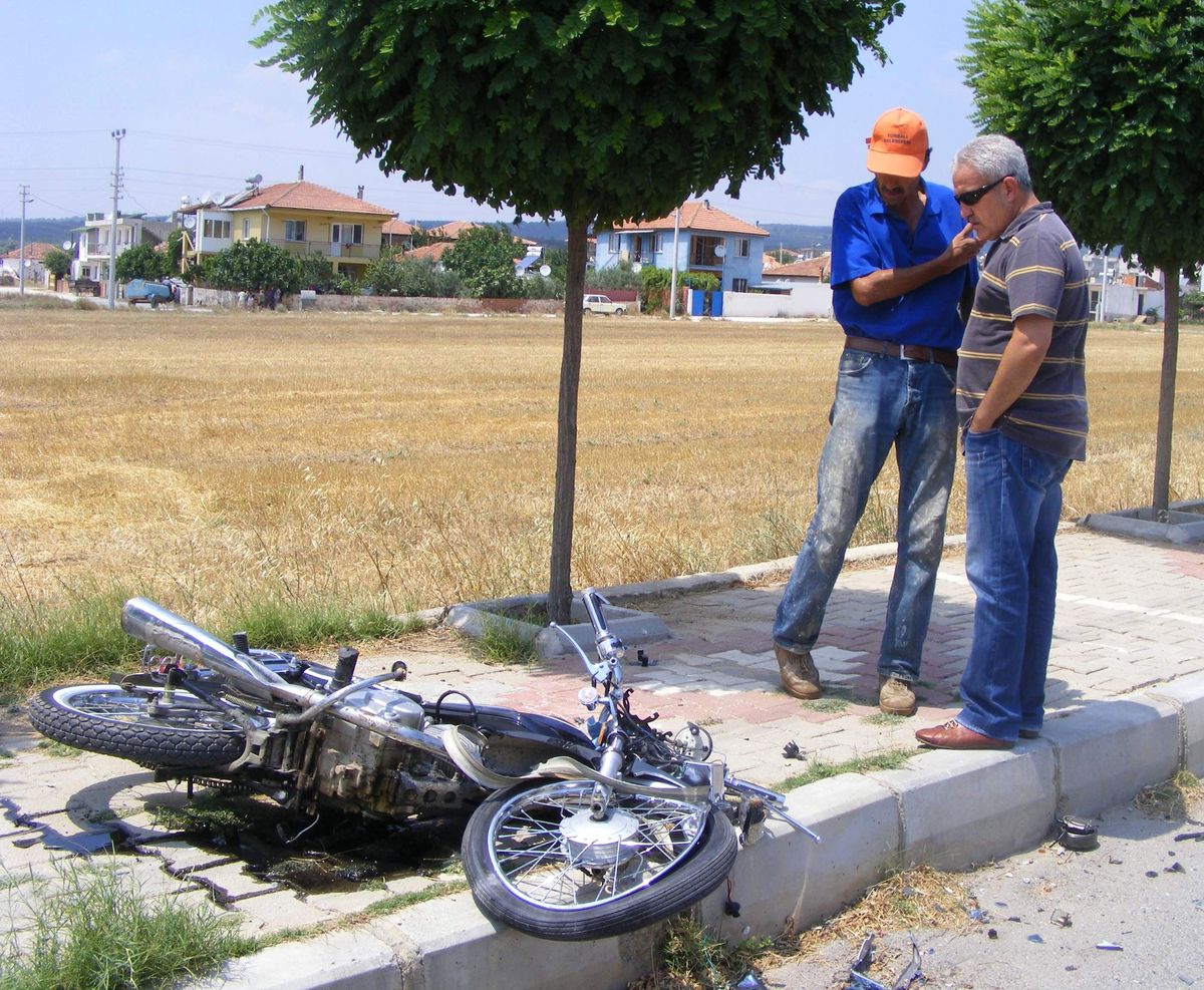 İzmir\'de Kolunu Kaybeden Sönmez\'e Yardım Eli Uzandı