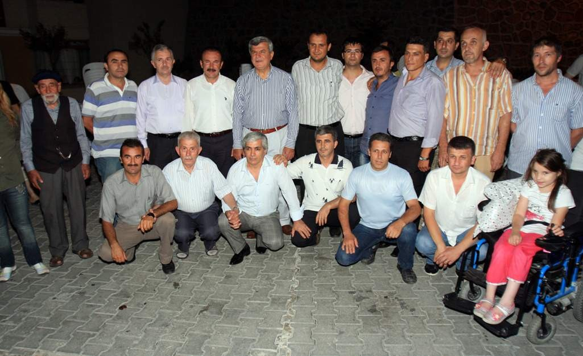 İzmitkent 3. Etap Sakinleri İftarda Buluştu