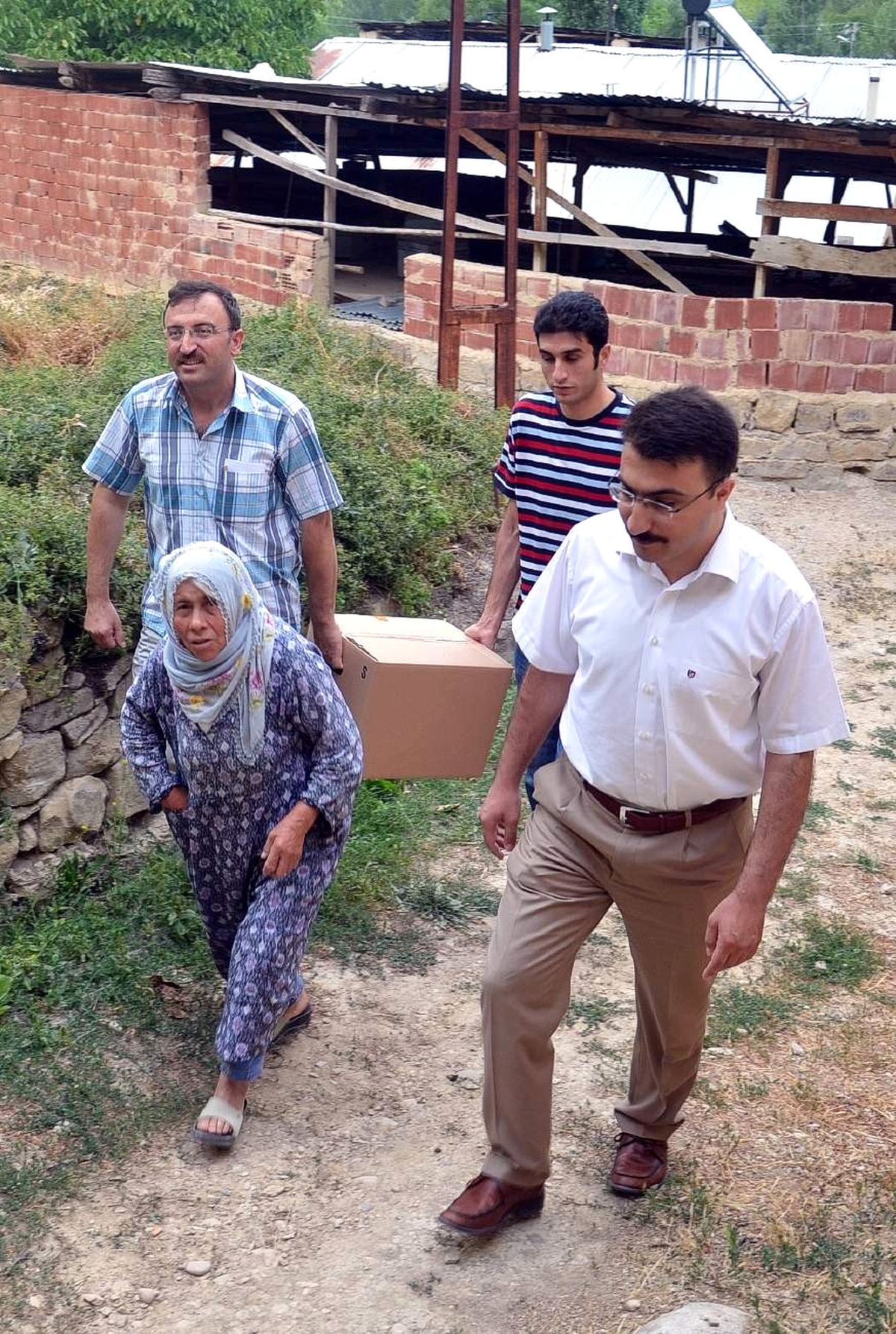 Kaymakamdan Yaşlılara Ramazan Ziyareti