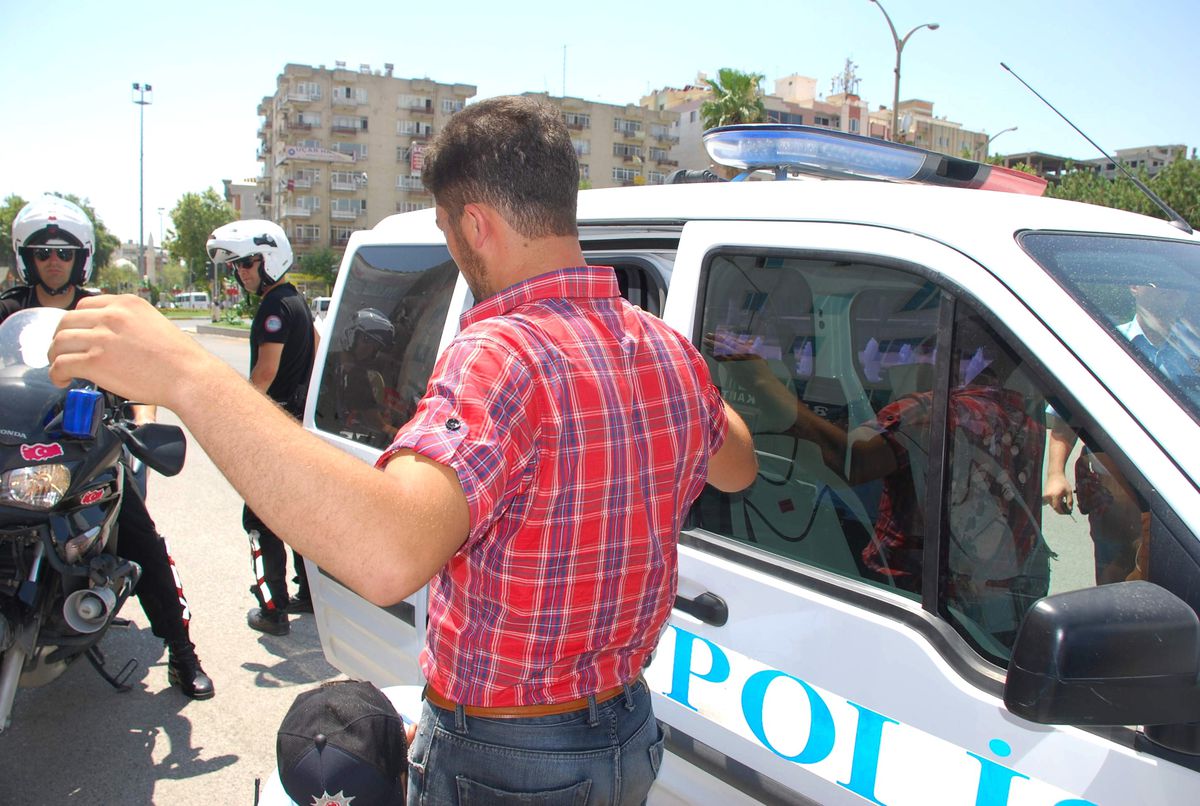 Polis Ekipleri Dilencilere Göz Açtırmıyor