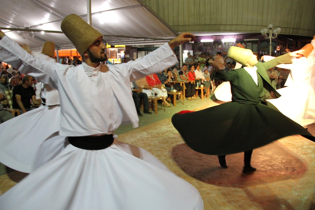 Sema Gösterileri Erzincanlıları Büyüledi