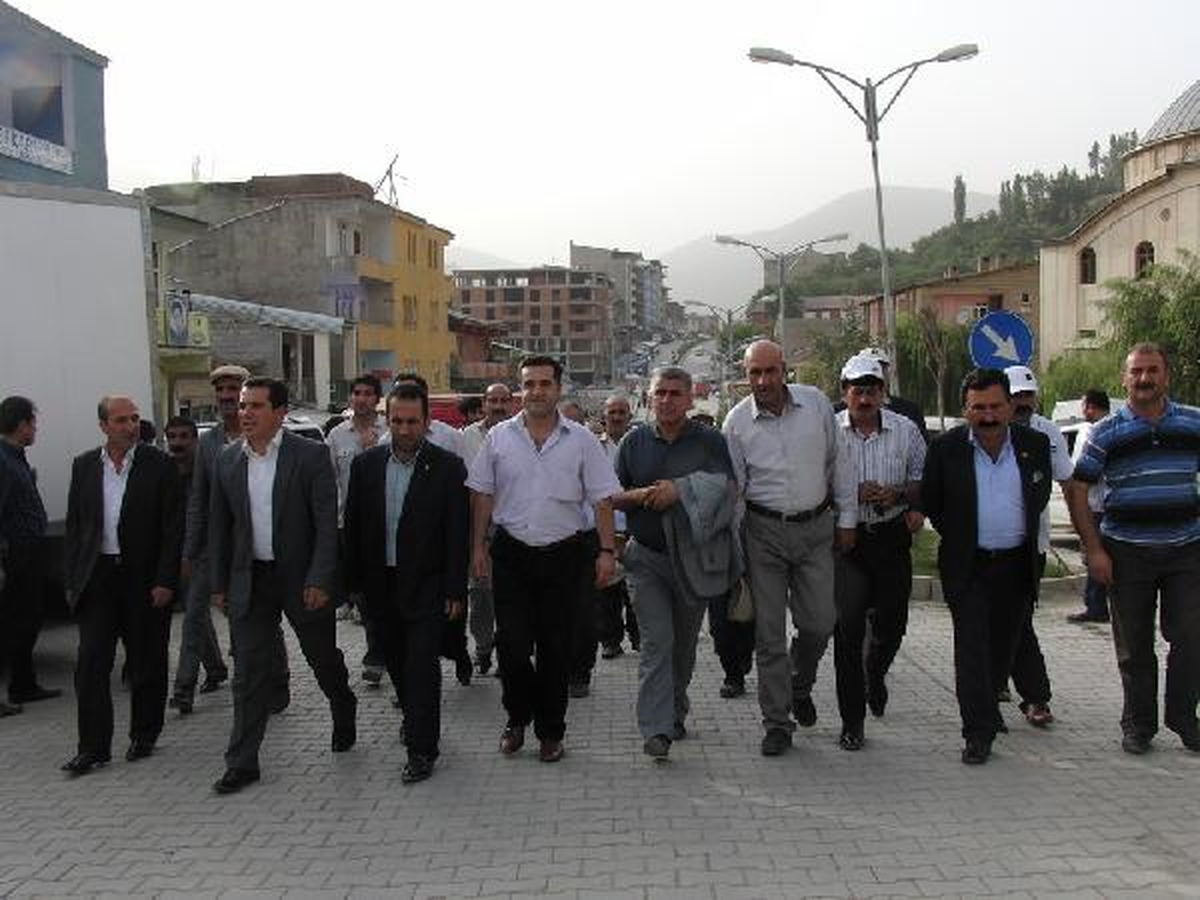 Şemdinli\'de BDP\'lilerden Operasyon Protestosu