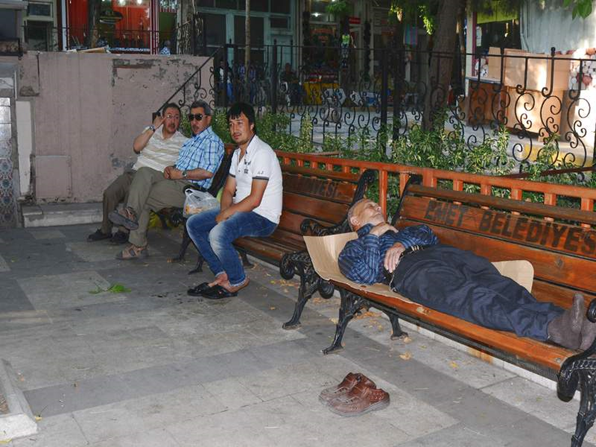 Sıcaklar Bunalttı