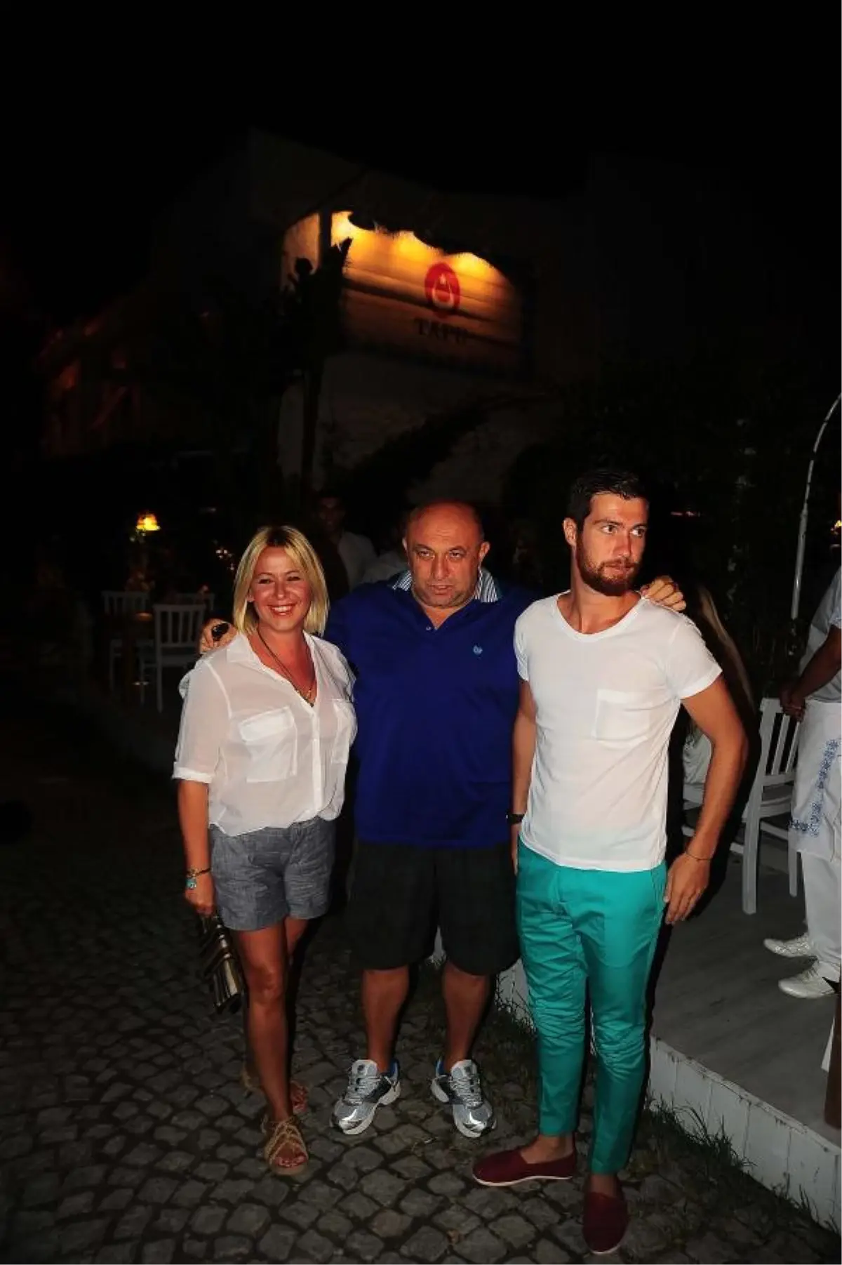 Sinan Engin\'in Aile Mutluluğu