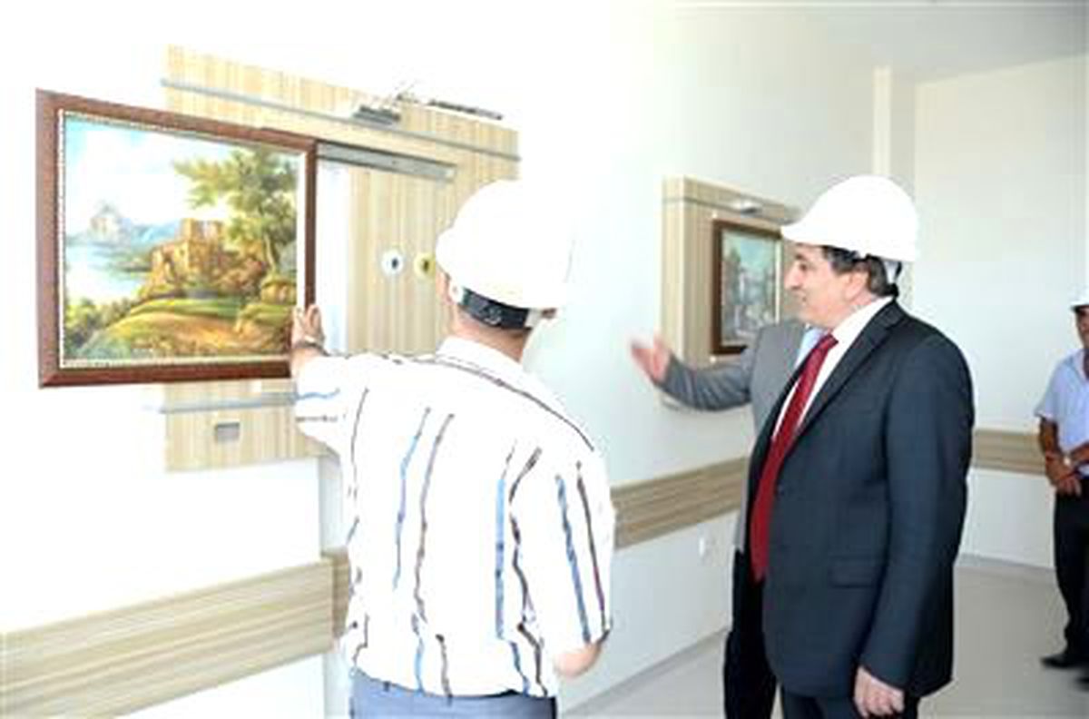Vali Küçük Hastane İnşaatını İnceledi