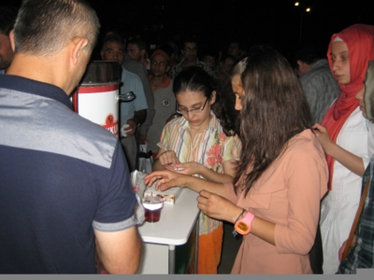 13. Günde 13 Bin Bardak Çay