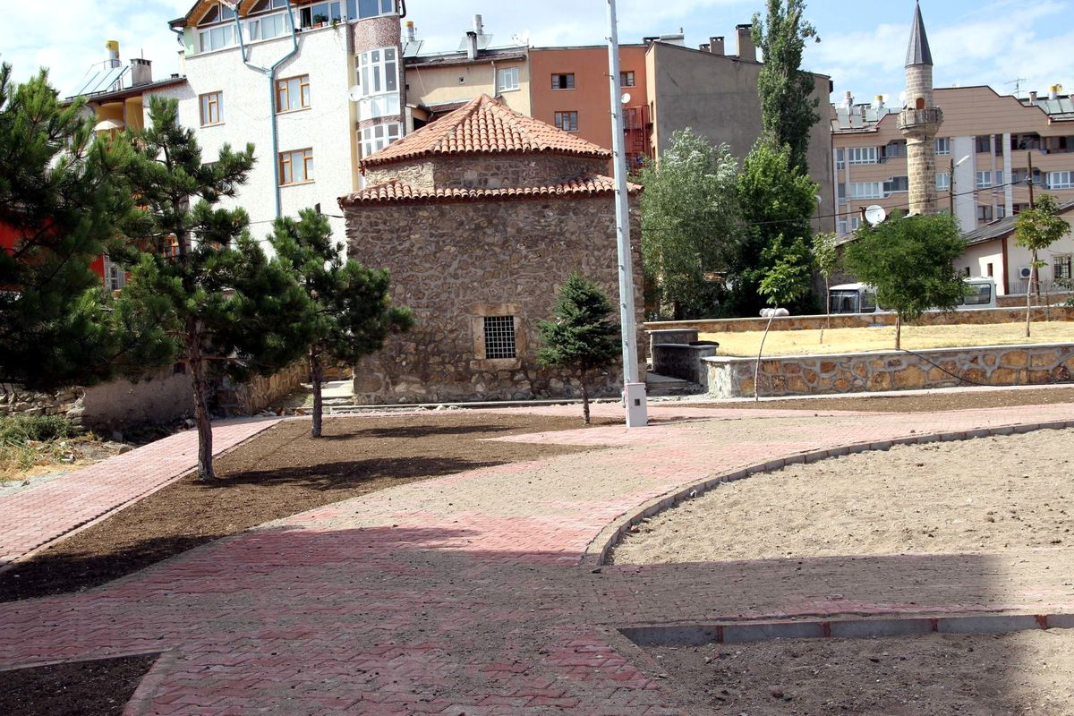 Akbaş Baba Türbesi\'nde Çevre Düzenlemesi