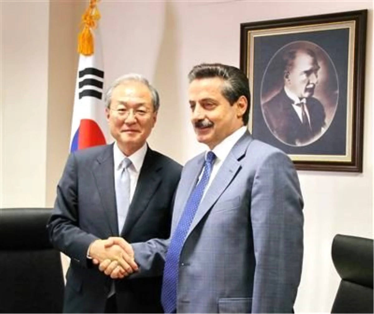 Bakan Çelik, Güney Kore Ticaret Bakanı Bark ile Bir Araya Geldi