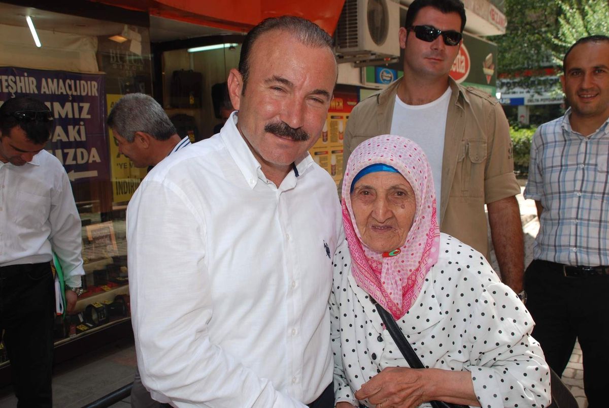 Başkan Doğan Kemalpaşa Mahallesini Ziyaret Etti