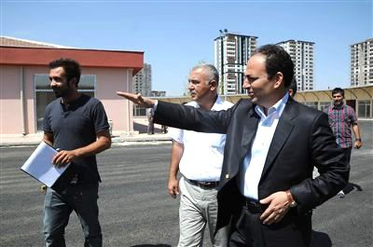 Baydemir, Batı Kırsal Terminal İnşaatını Denetledi