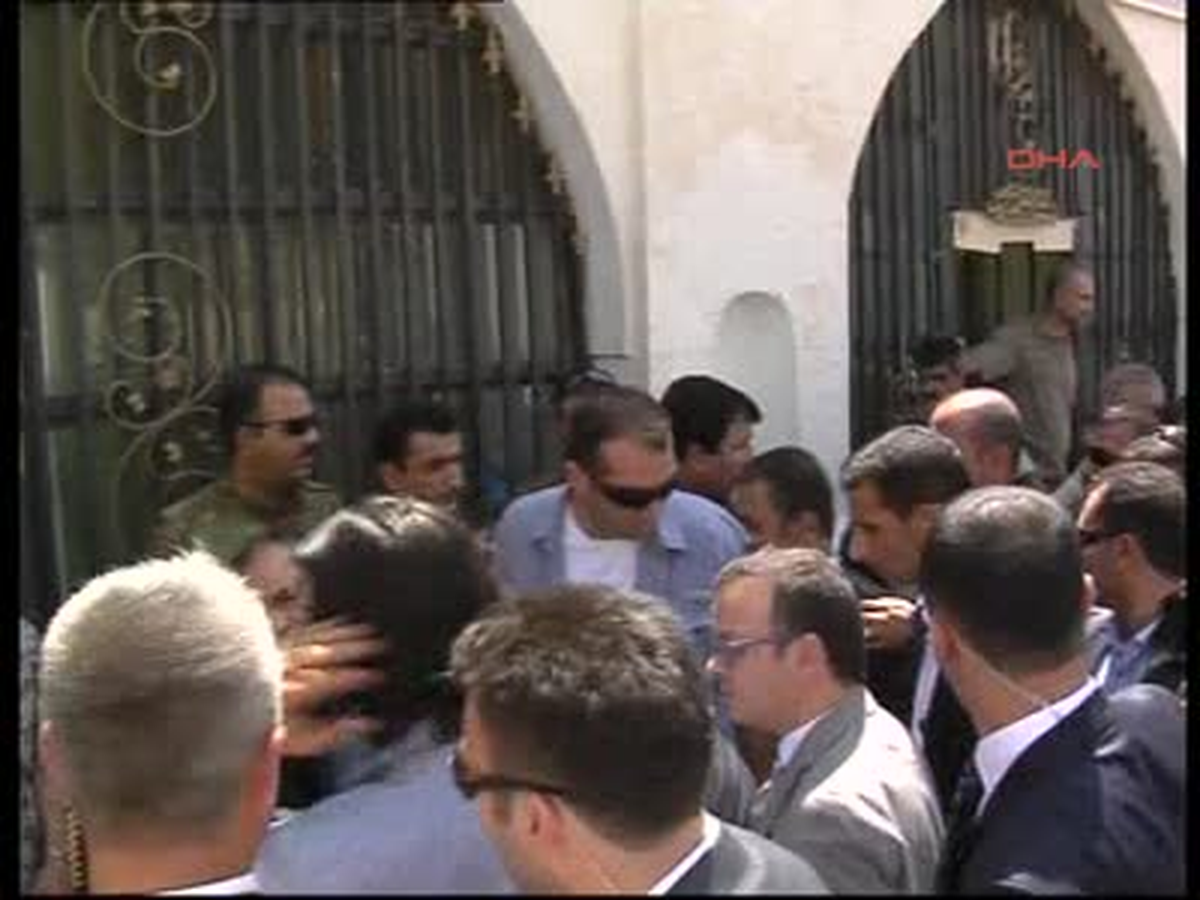 Davutoğlu Osmanlı Şehitliğinde