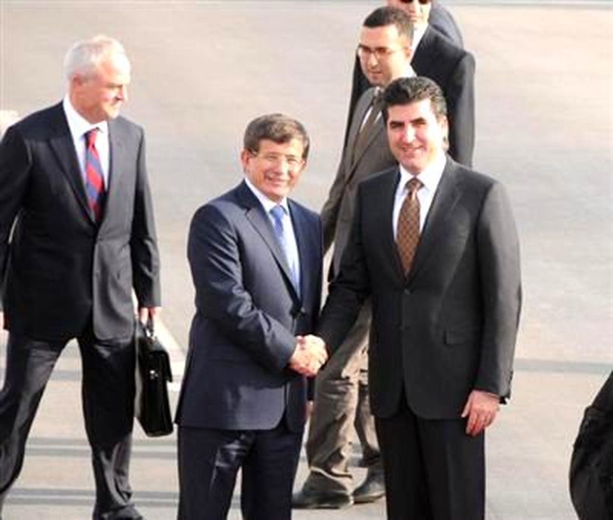 Dışişleri Bakanı Davutoğlu Erbil\'de