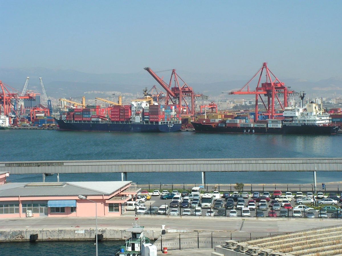 Ege İhracatı Yerinde Saydı