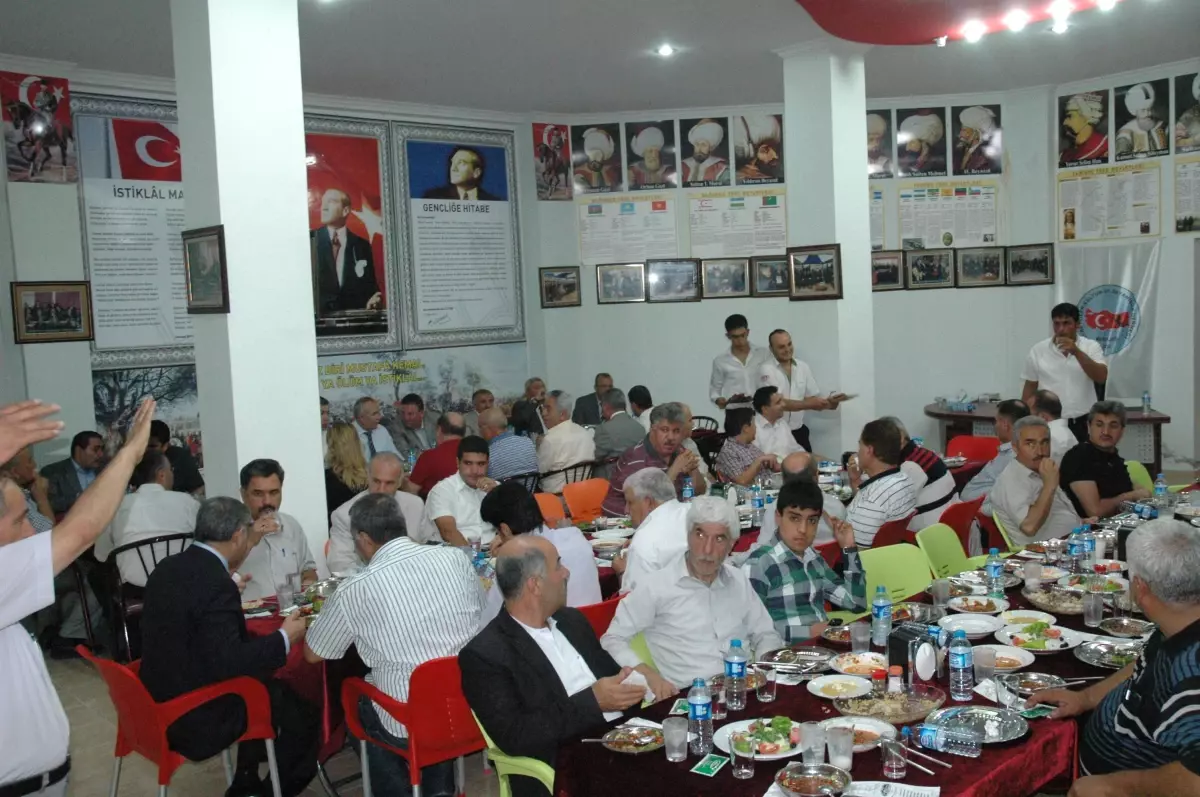 Elbeylililer İftarda Buluştu