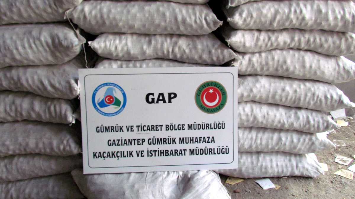 Gaziantep\'te Kaçak Ceviz Operasyonu