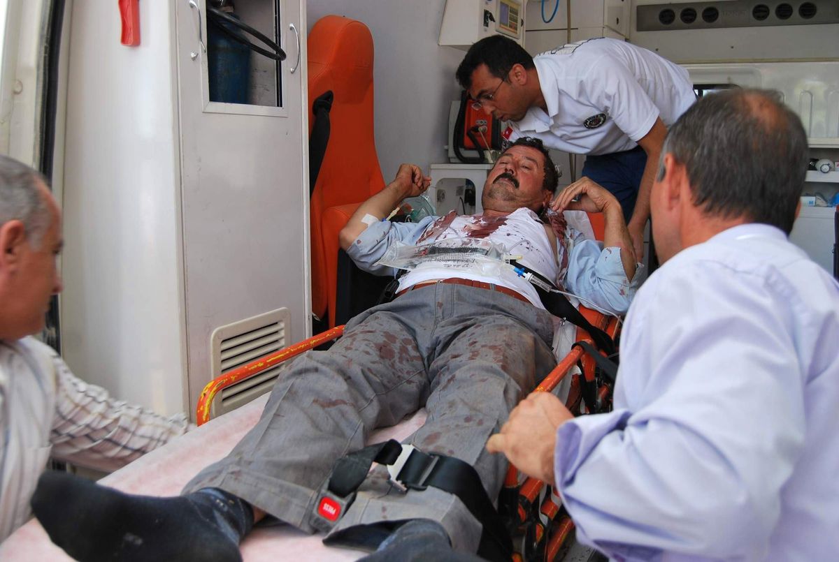 İki Aile Arasında Silahlı Kavga Çıktı: 1 Ölü, 4 Yaralı