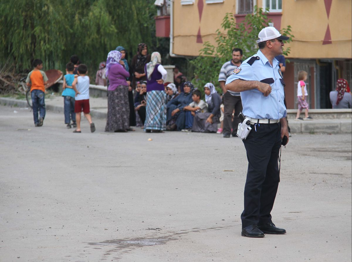 Kamyonun Altında Kalan Çocuk Hayatını Kaybetti