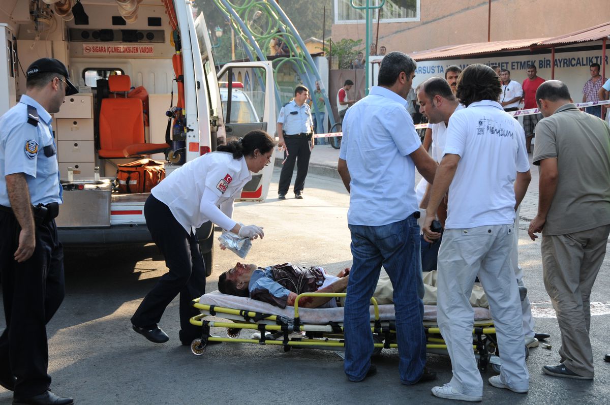 Mersin\'de Silahlı Kavga: 1 Ölü, 1 Yaralı