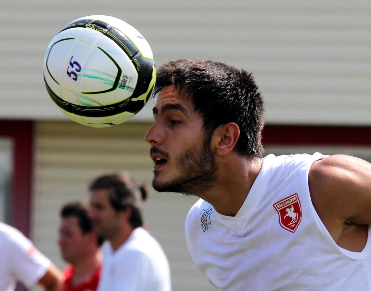 Samsunspor\'da Yeni İsimler Antrenmanda