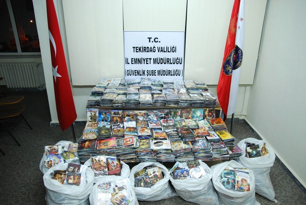 Tekirdağ\'da Korsan Cd Operasyonu