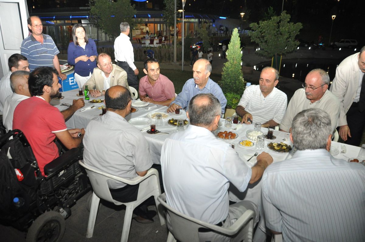 Vali Harput\'tan Altın Kapak Projesine Tam Destek