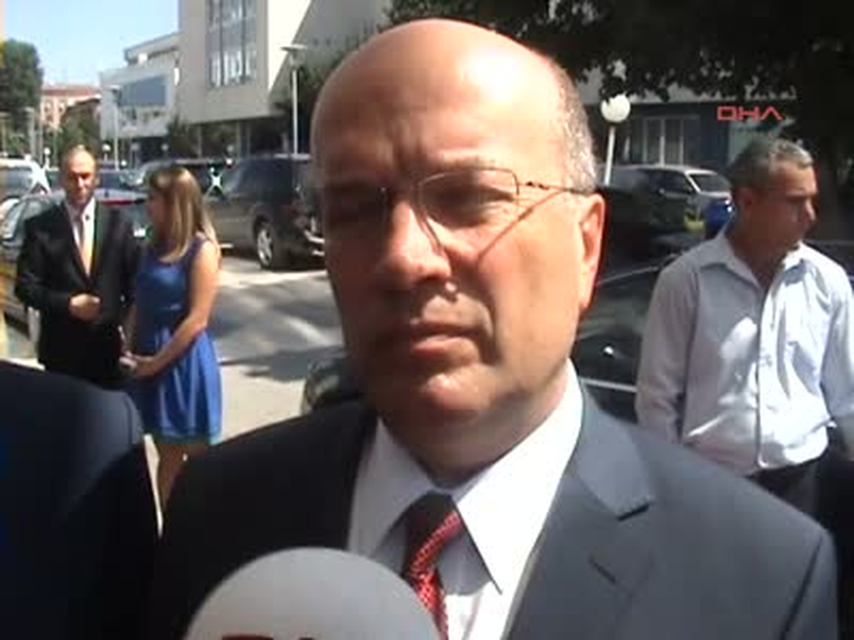 1 Dışişleri Bakan Yardımcısı Naci Koru Kosova\'yı Ziyaret Etti