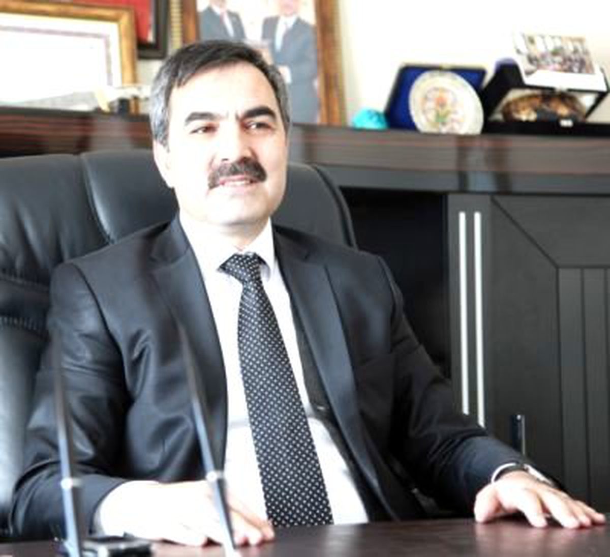 Ahlat Belediye Başkanı Çoban, Ödülünü Aldı