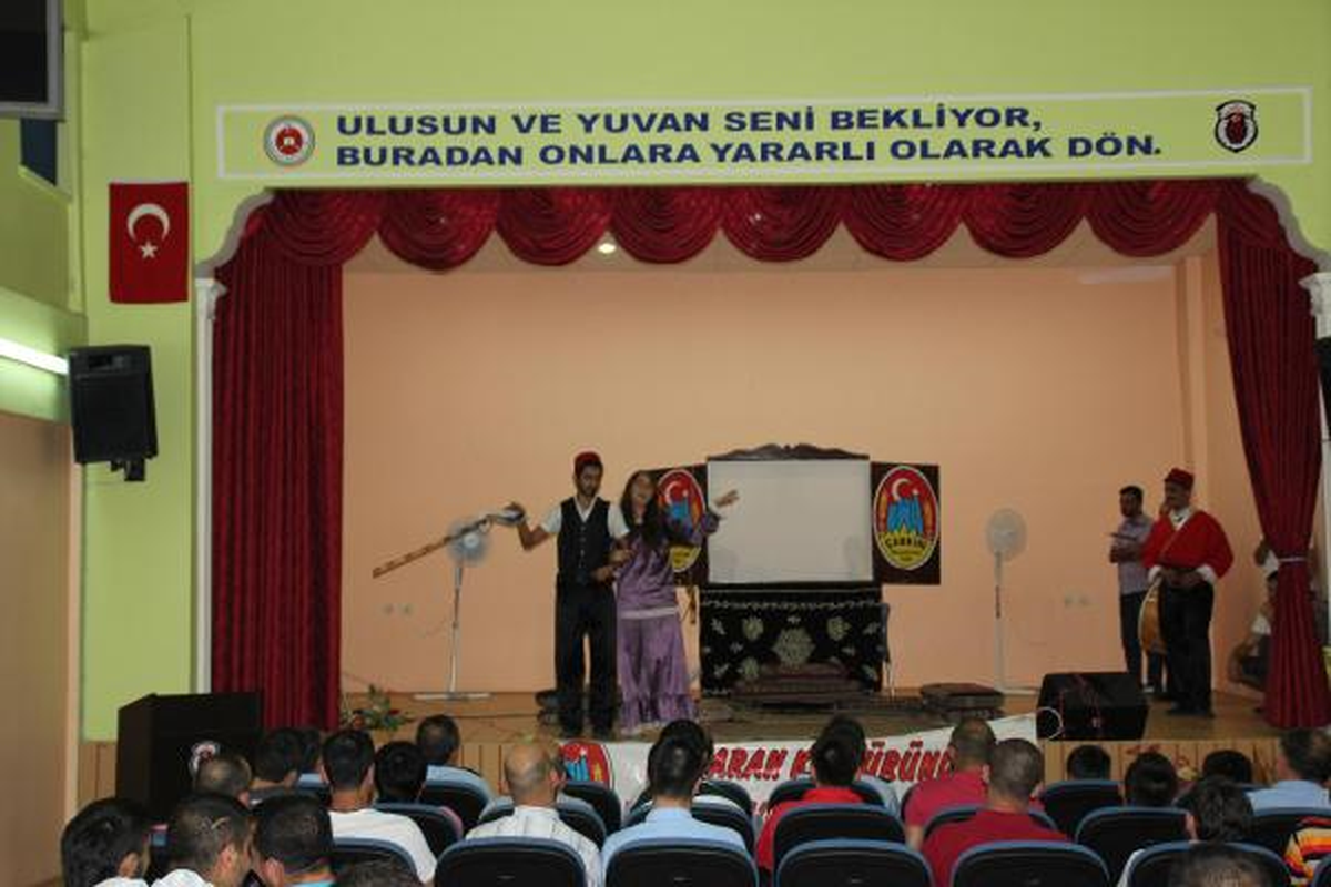 Çankırı Cezaevi\'nde Mahkumlara Ramazan Eğlencesi