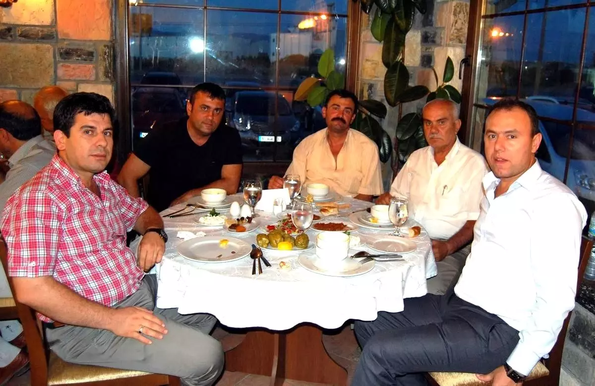 (Cuma) Bandırma\'da Müteahhitler Buluştu