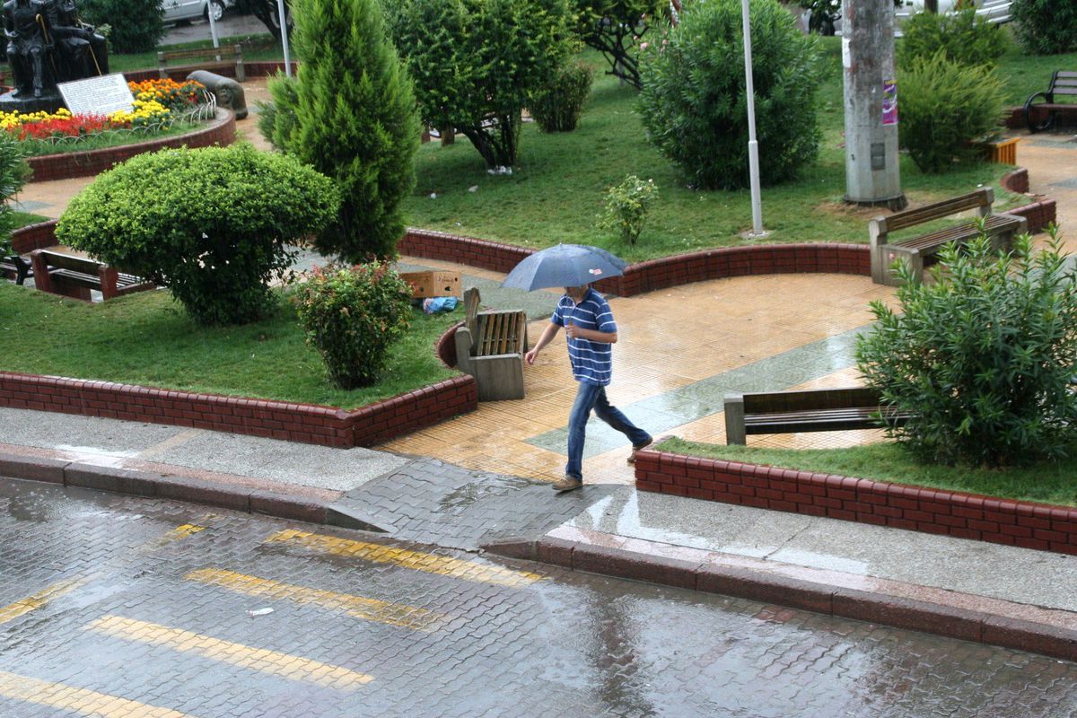 Devrekte Yağış Serinletti