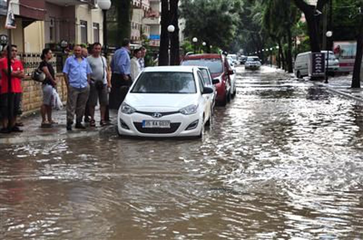 Dikkat! Bugün Her Yerde Yağmur Var
