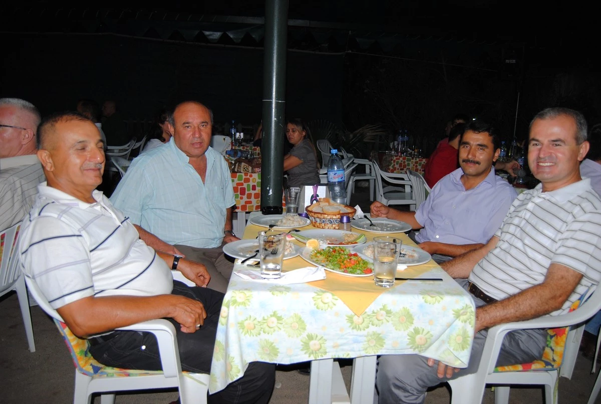 Fethiye AK Parti İftar Yemeğinde Bir Araya Geldi