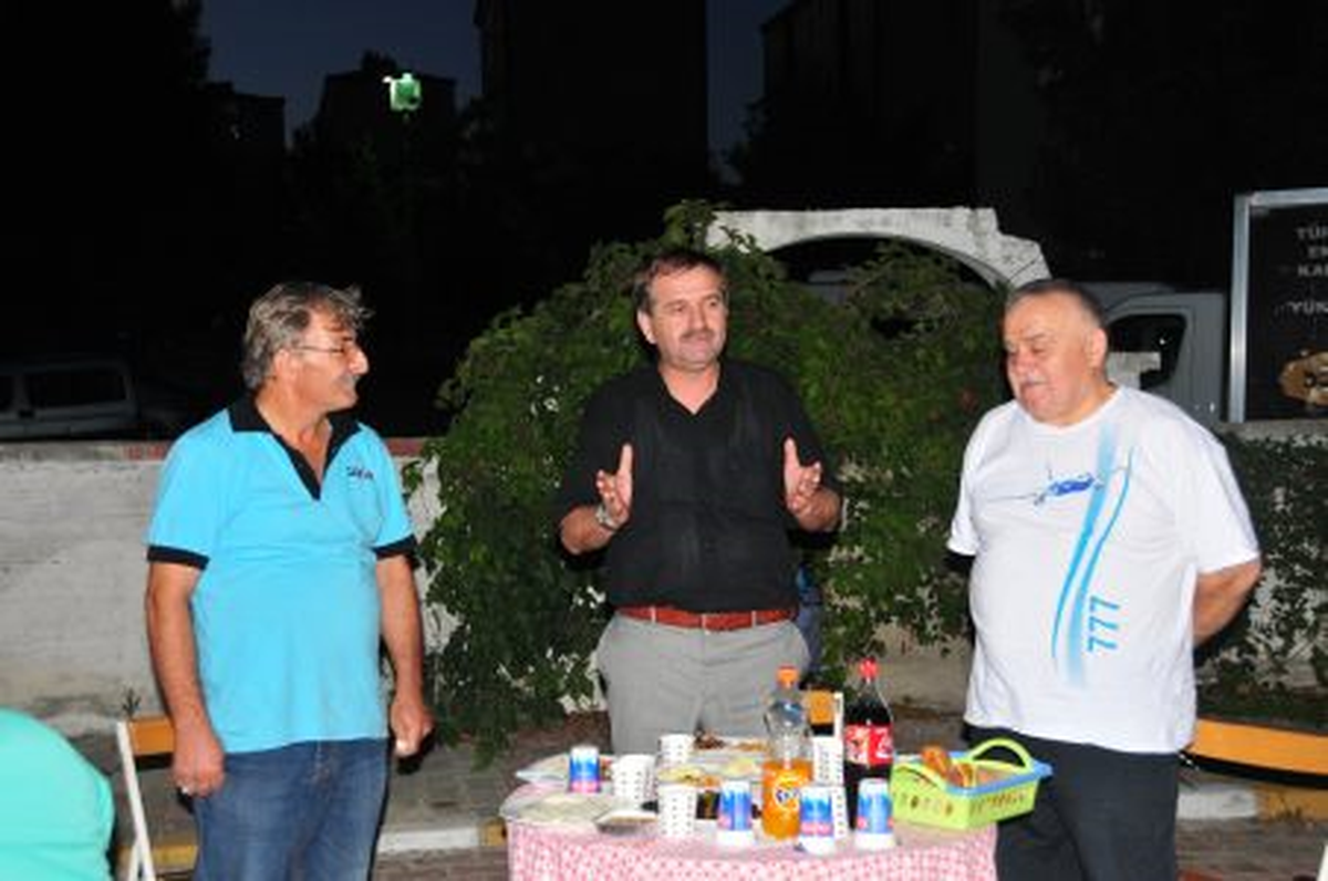 İftarda Komşular Yeşil ile Bir Arada
