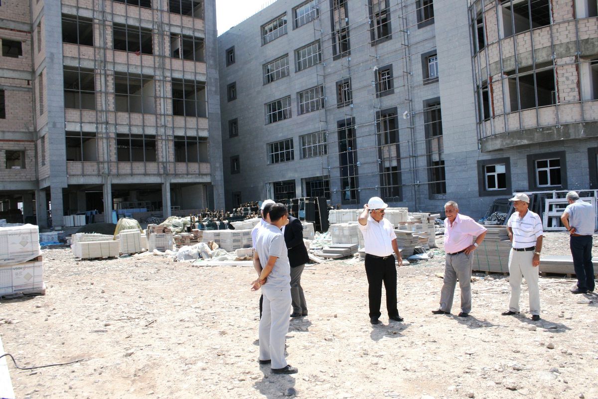 Iğdır Üniversitesi\'nin Kampüs İnşaatı Çalışmaları