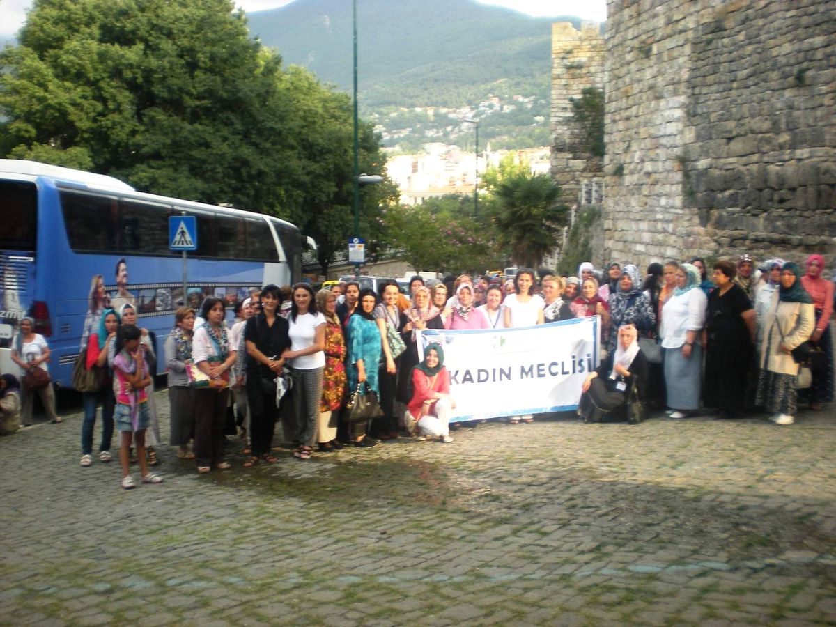 İzmit Belediyesi Kadın Meclisi Bursa\'yı Gezdi