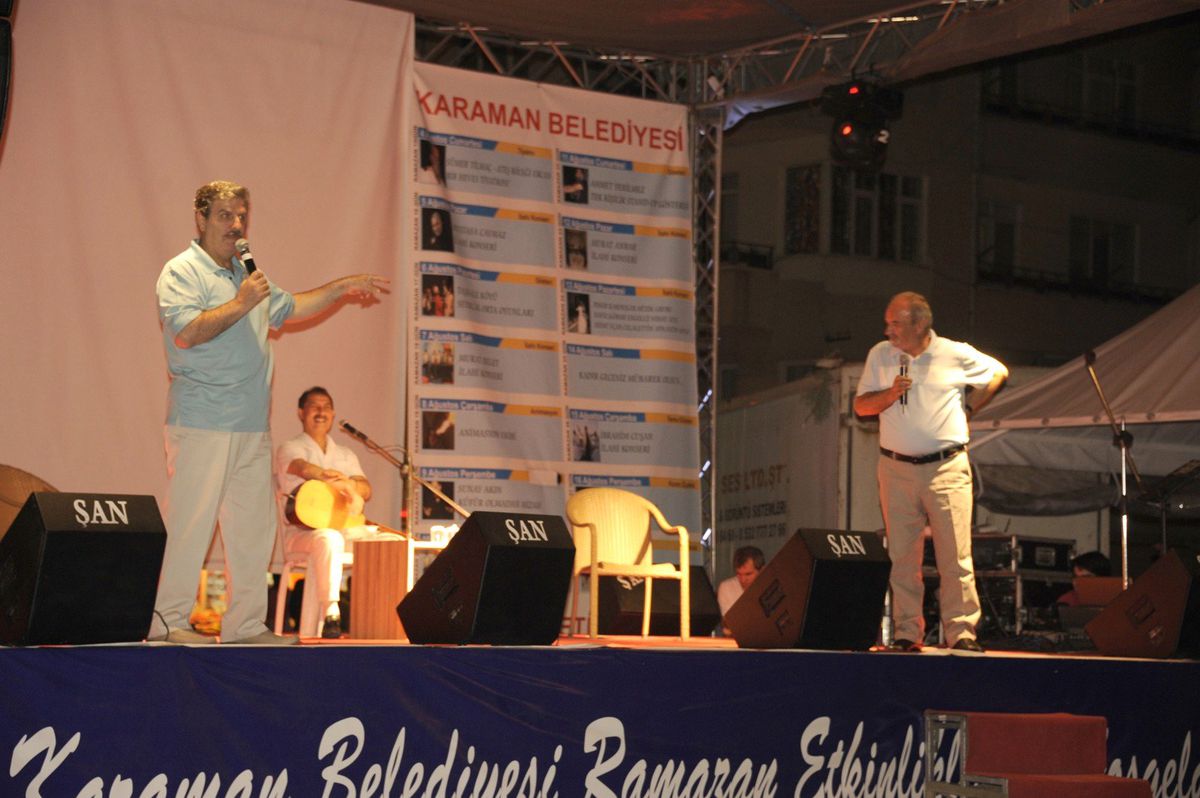 Karaman\'da Aşıkların Atışması İlgiyle İzlendi