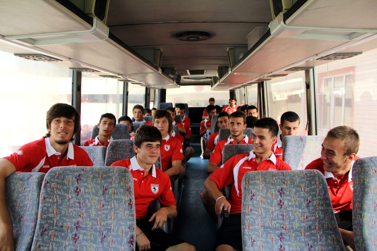 Samsunspor Kamp İçin Kartepe\'ye Gitti