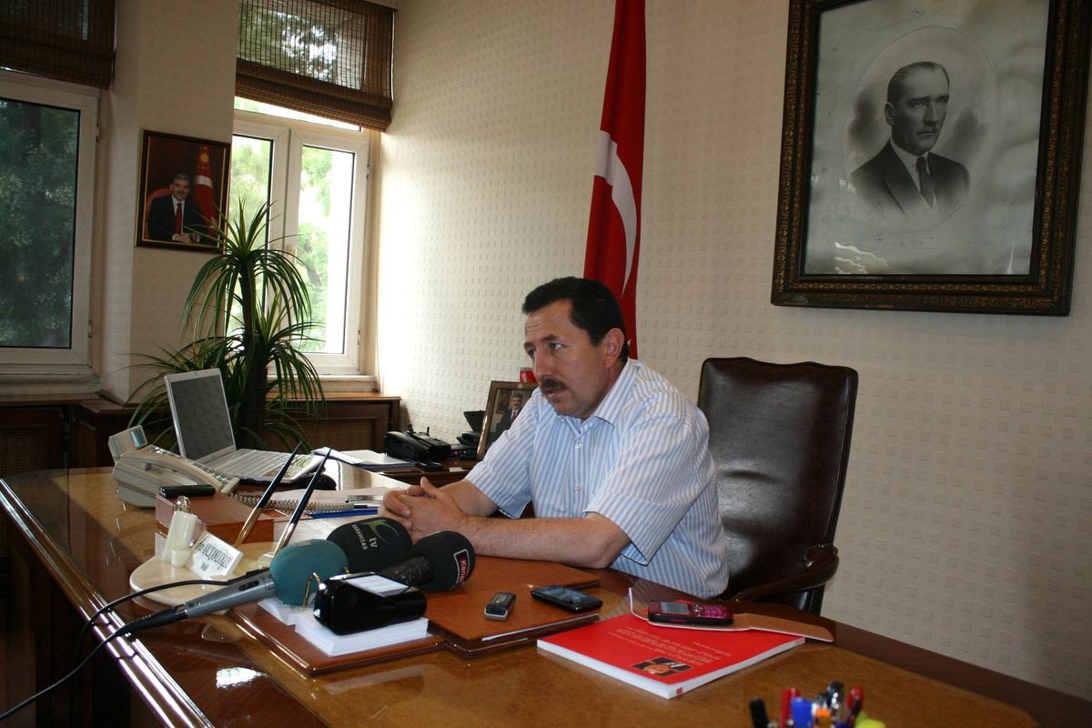 Vali Balkanlıoğlu\'ndan Beyyazı\'daki Taşocakları ile İlgili Açıklama