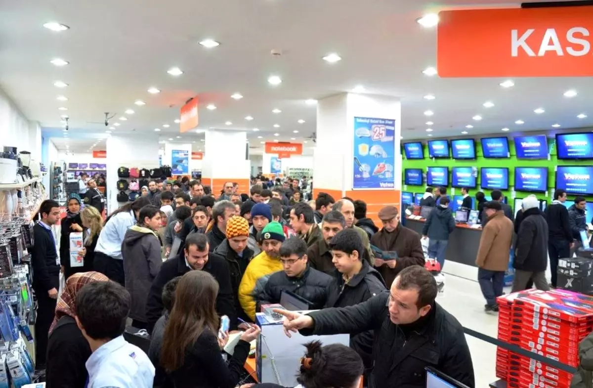 Vatan Bilgisayar 57\'nci Mağazasını Eskişehir\'de Açtı