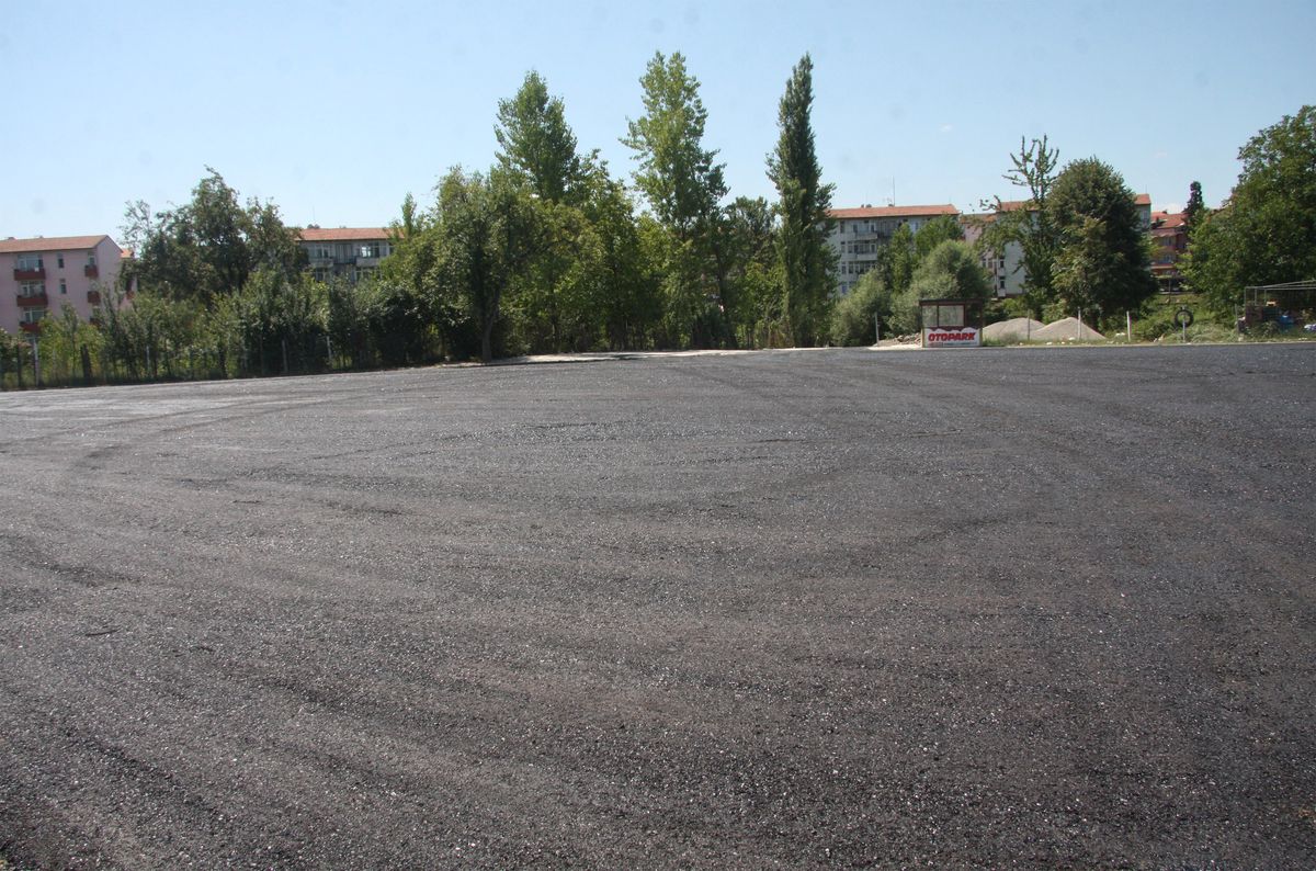 Yol Çalışmaları Devam Ediyor