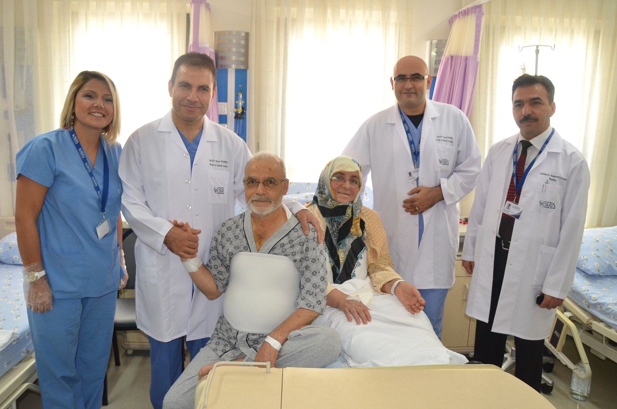 45 Yıllık Çift Aynı Teşhisle Aynı Anda Yanyana Operasyon Geçirdi