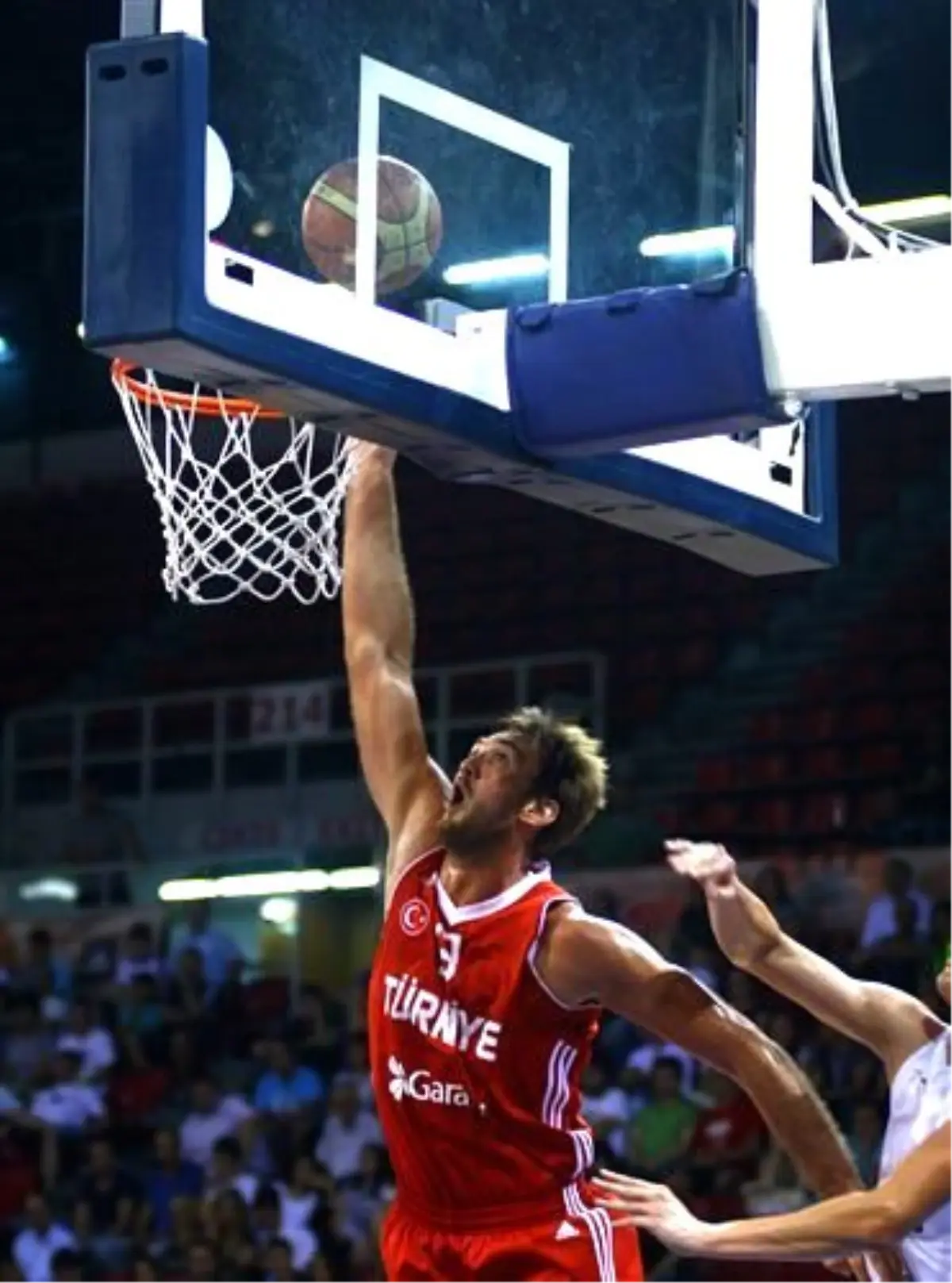 A Milli Takım, Adidas İstanbul Cup 2012\'de Şampiyonluğa Ulaştı