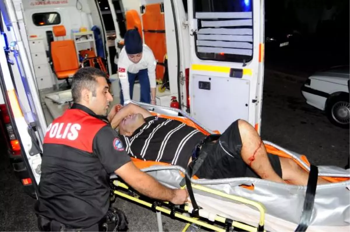 Antalya\'da Silahlı Kavga: 2 Yaralı