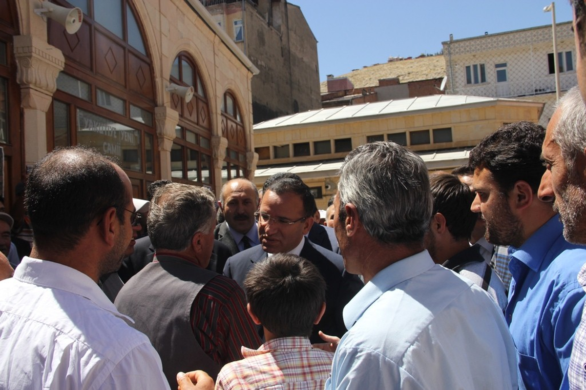 Başbakan Yardımcısı Bozdağ: "Bayburt\'a Hizmet Borcumuz Var"