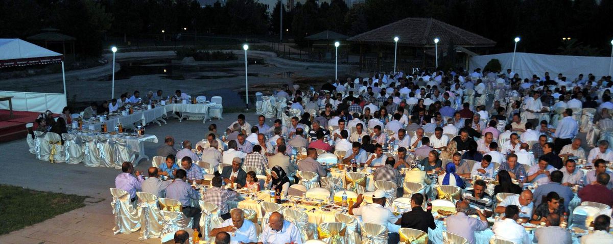 Başkan Akdoğan İftar Yemeği Düzenledi