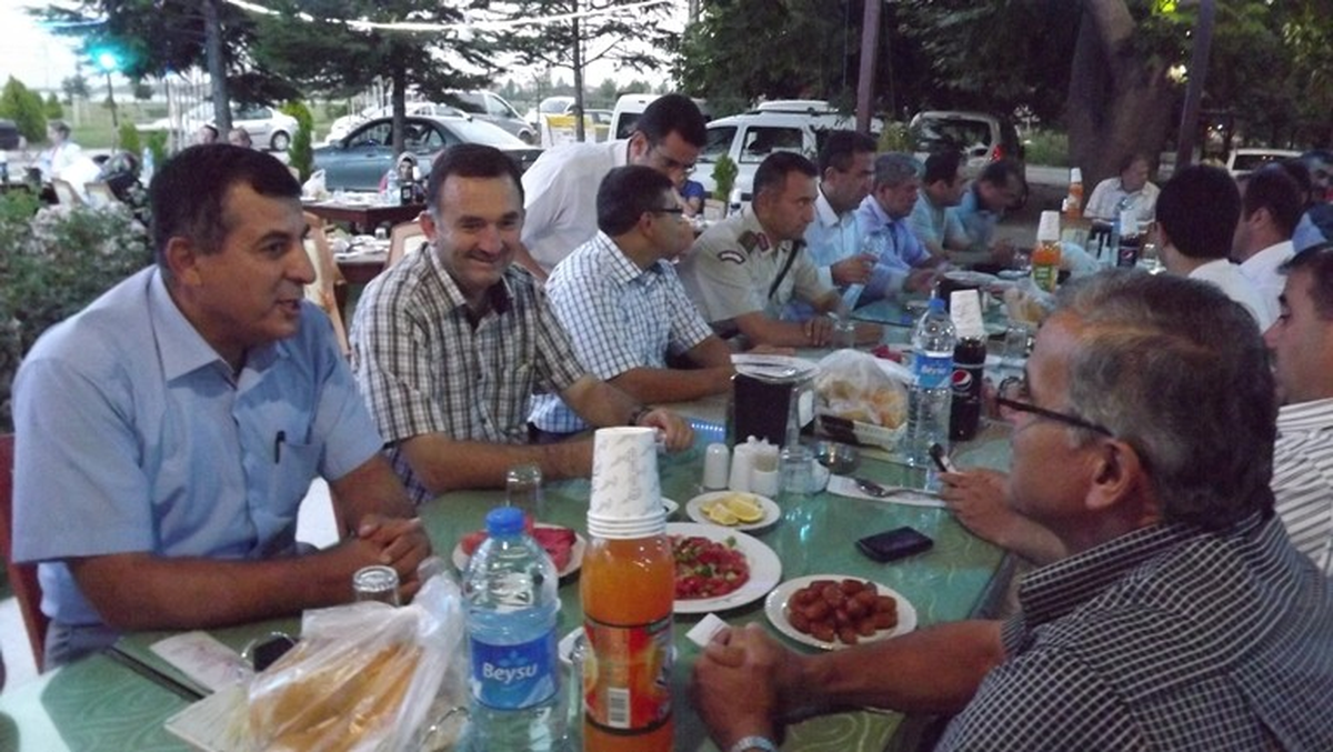 Beyşehir\'de Şehit Yakınları ve Gazilere İftar Yemeği